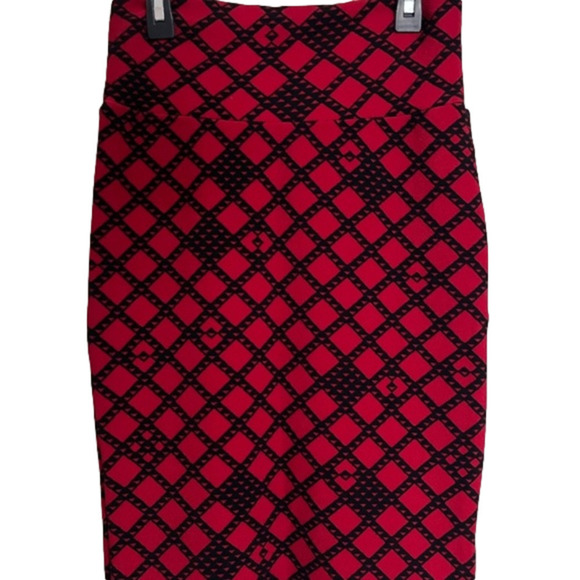 𝅺⭐️ 3/$25 ⭐️ LuLaRoe Cassie Size XS - Picture 1 of 3